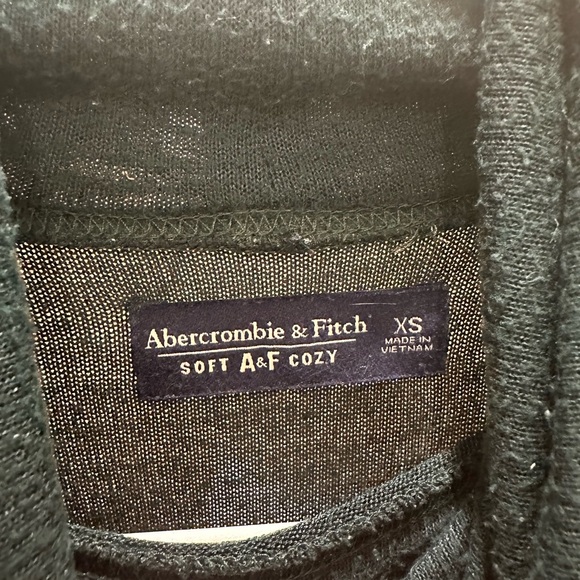 Abercrombie & Fitch turtleneck - Picture 3 of 3